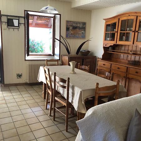 Appartement Dans La Vieille Ville, En Face Du Chateau Annecy Exterior photo